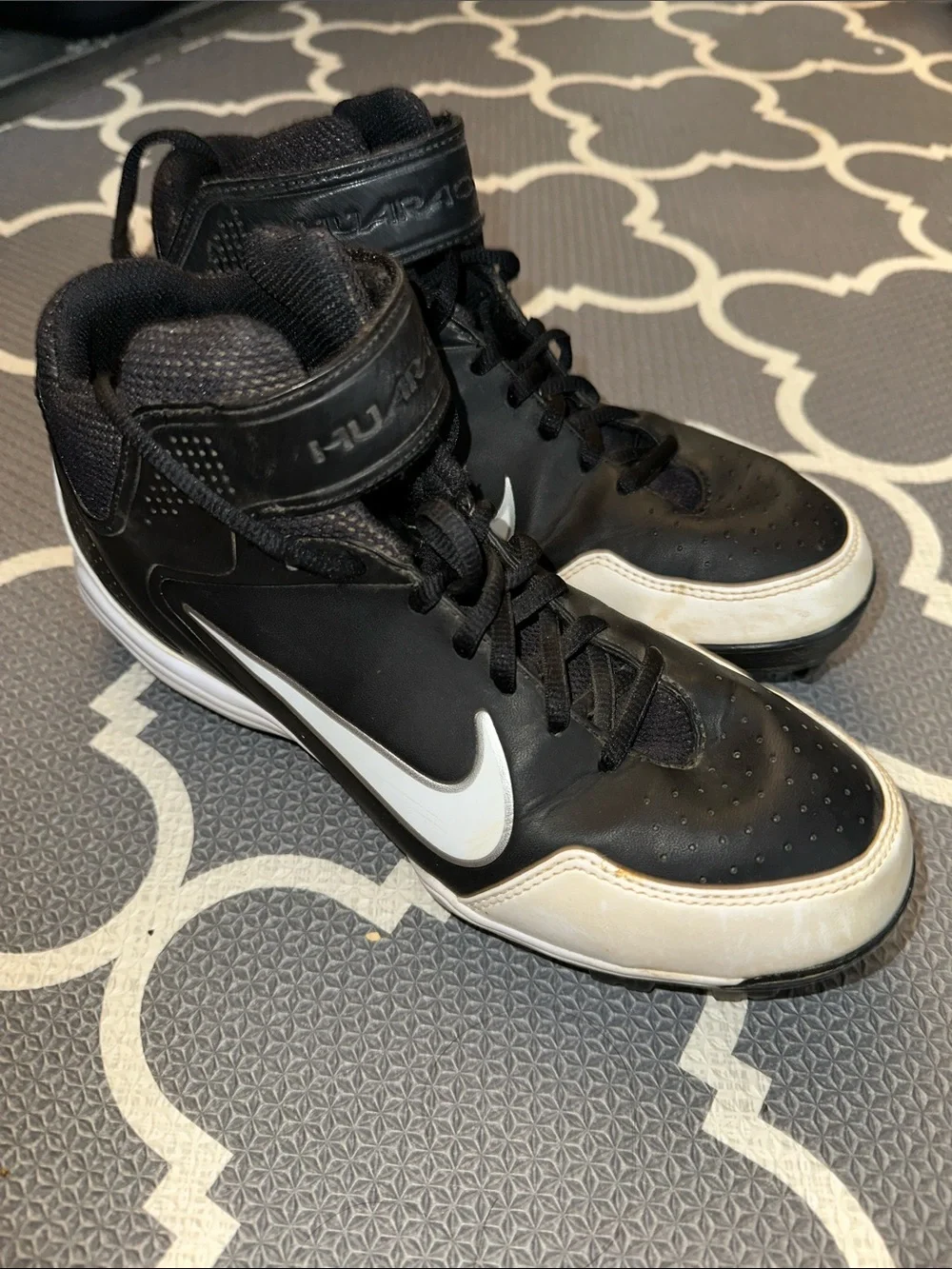 Nike Huarache baseball shoes size 7.5 men’s